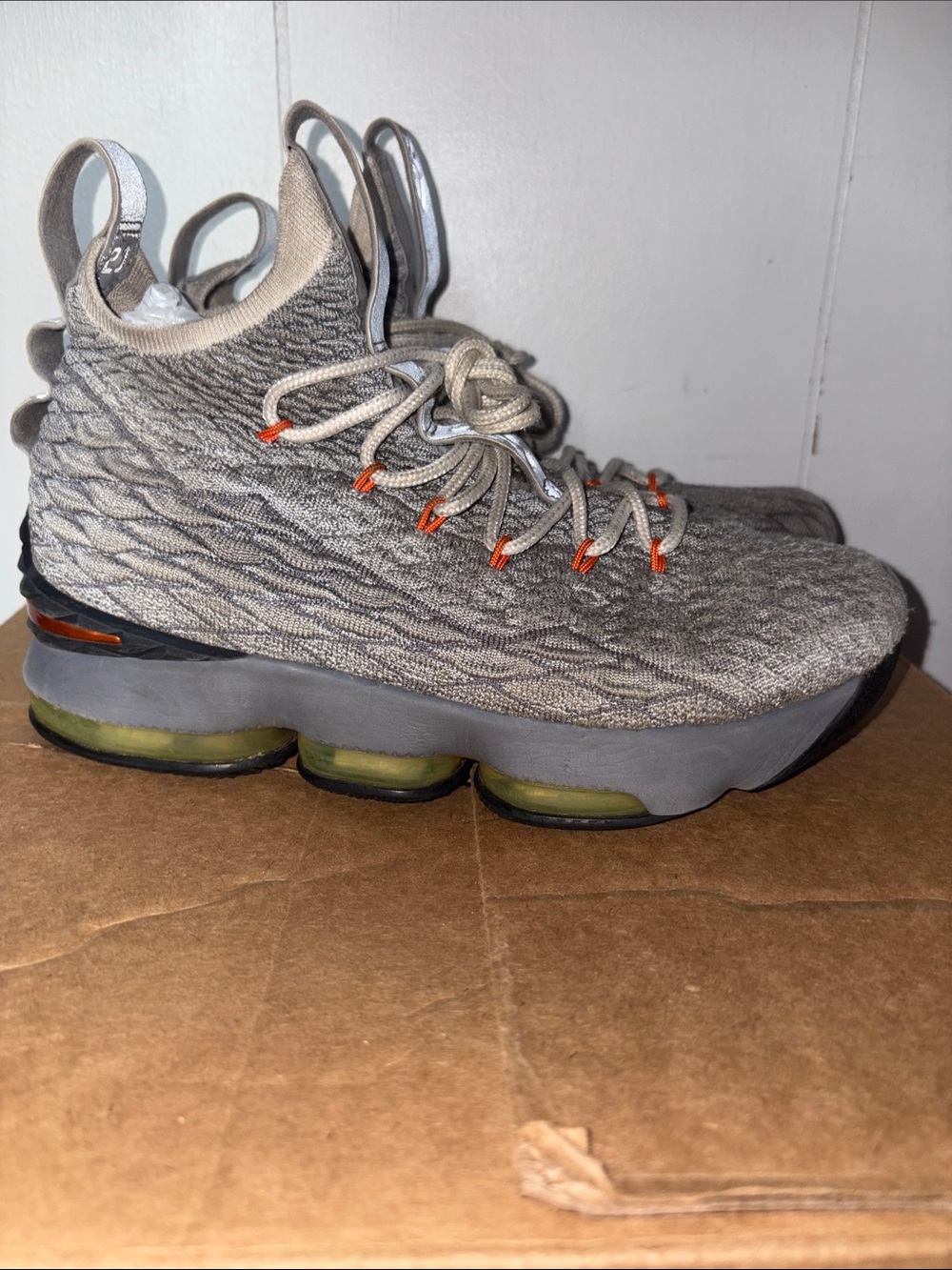 Kids Lebron 15 size 6Y